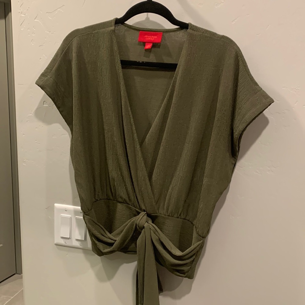 Jennifer Lopez olive green top